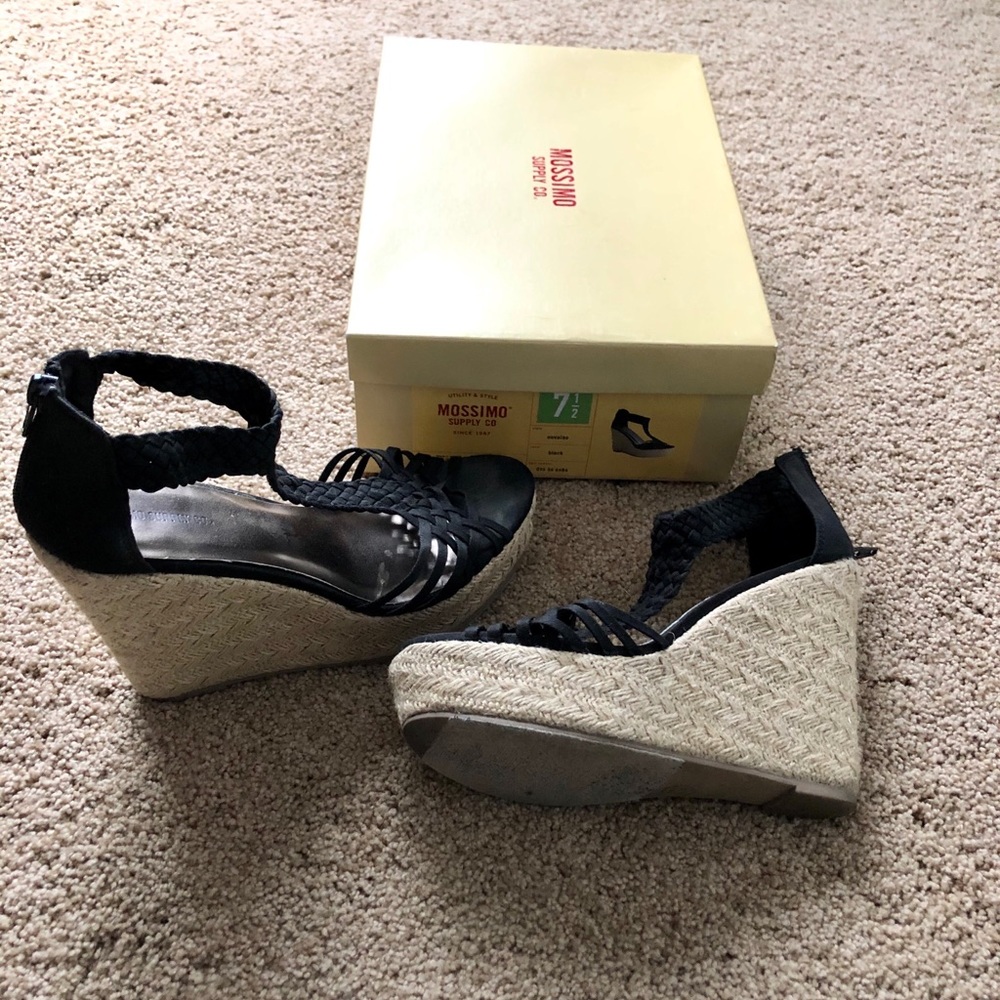 Mossimo novalee black wedges